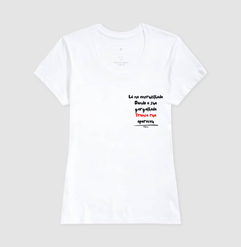 Lá na encruzilhada Dando a sua gargalhada Tranca rua apareceu