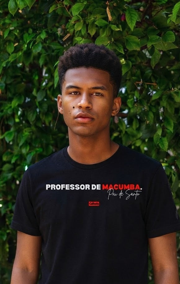 Professor de Macumba. Pai de Santo